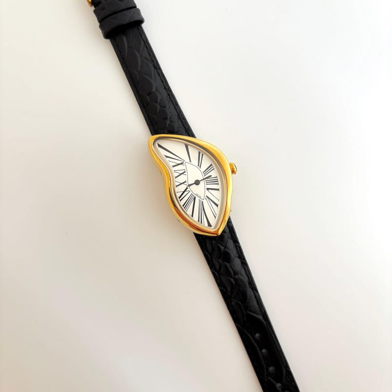Golden Melting Surrealist Watch – Dali-Inspired Artistic Timepiece with Unique Drip-Effect Design